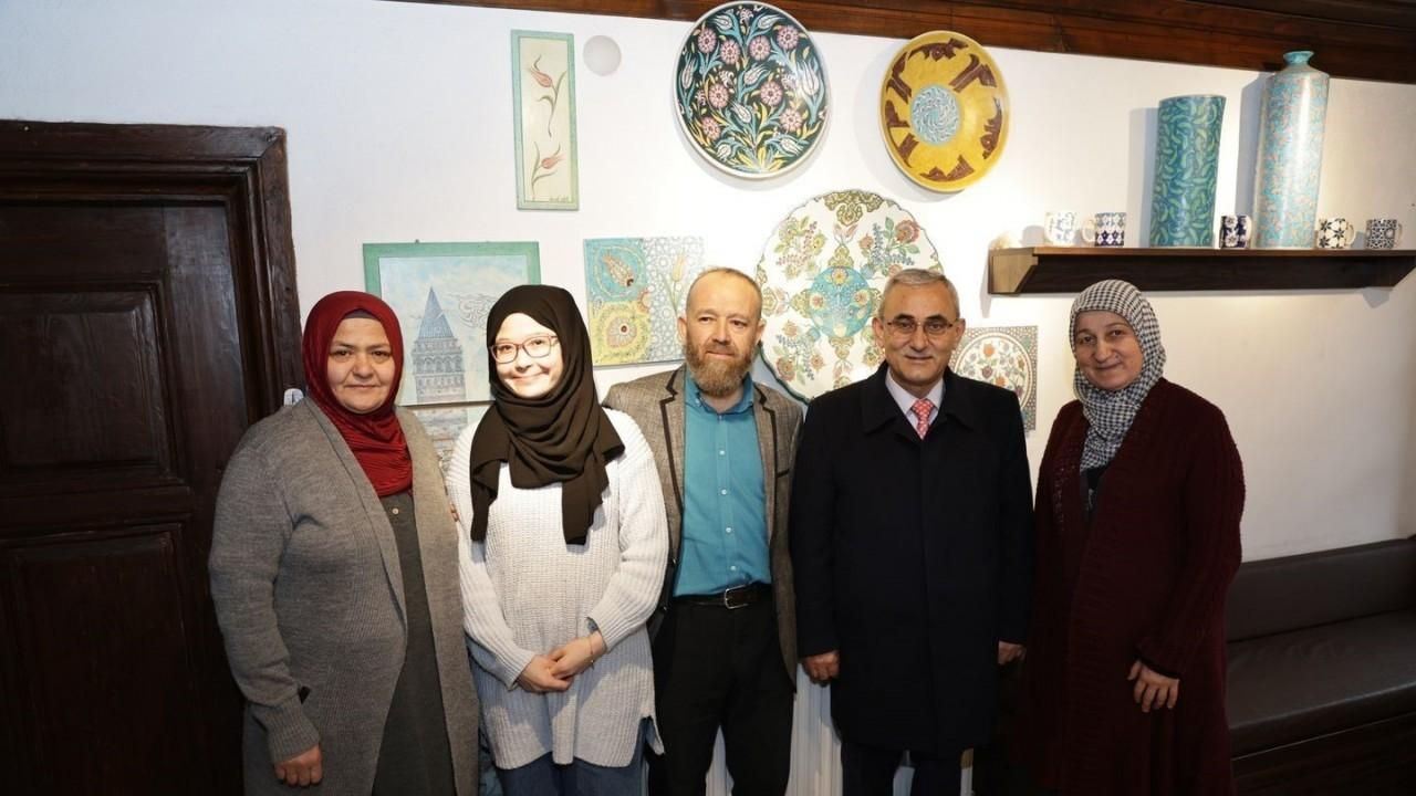 Kütahya Belediye Başkanı Işık çini sanatçısı İsmail Yiğit’i ziyaret etti