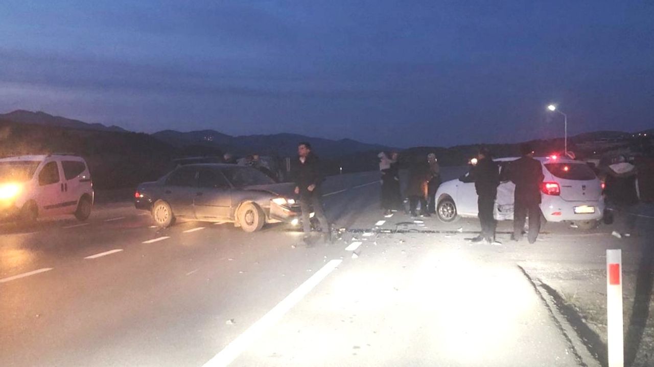 Emet-Hisarcık karayolunda trafik kazası!