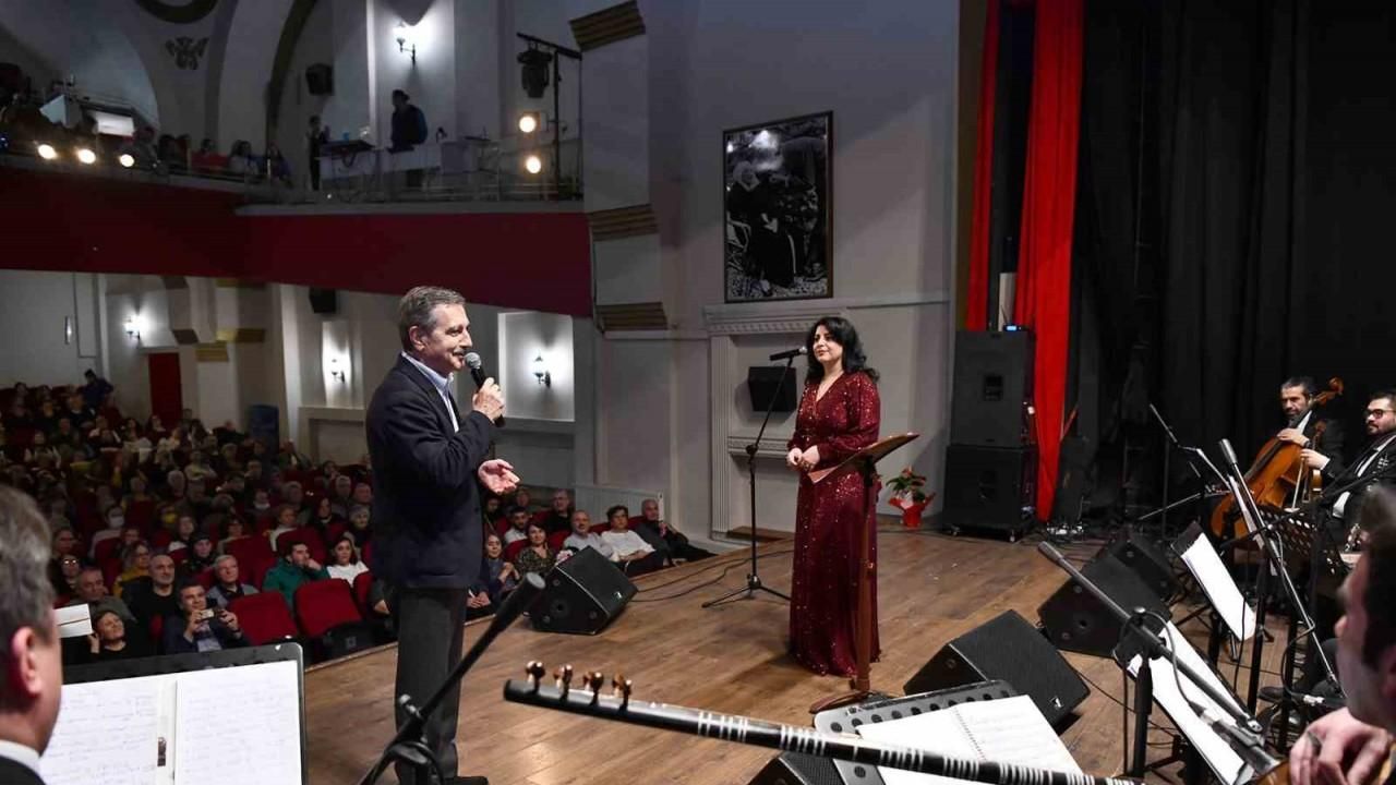 Eskişehir'de Güllerin Sesi Kadınlar Korosu konseri
