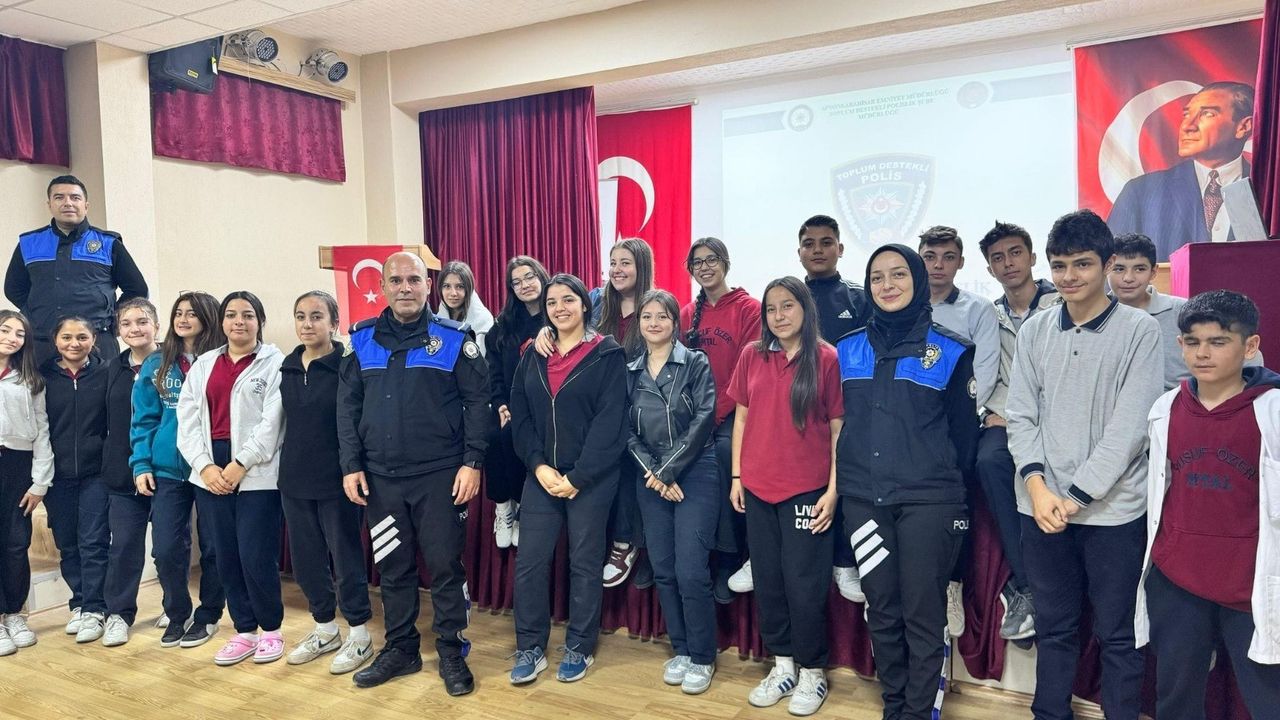 Afyonkarahisar’da lise öğrencilerine 112 ve trafik eğitimi