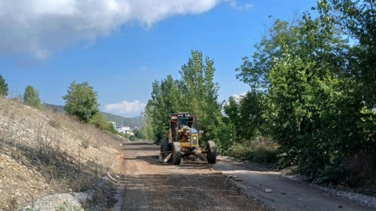 Bilecik’te arazi yolları yenilendi