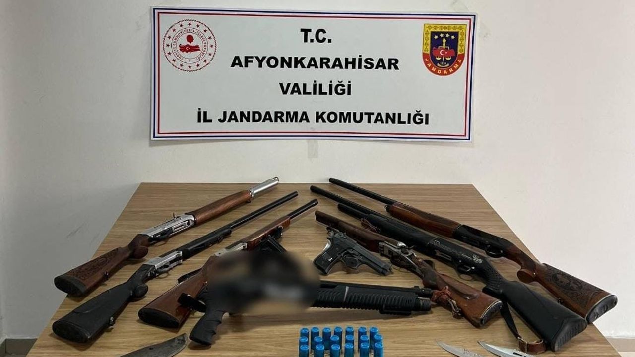 Afyonkarahisar’da düğün operasyonu: 7 kişiye gözaltı!
