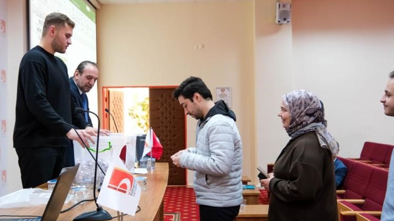 Bu programla öğrenciler hem okuyacak hem de çalışacak