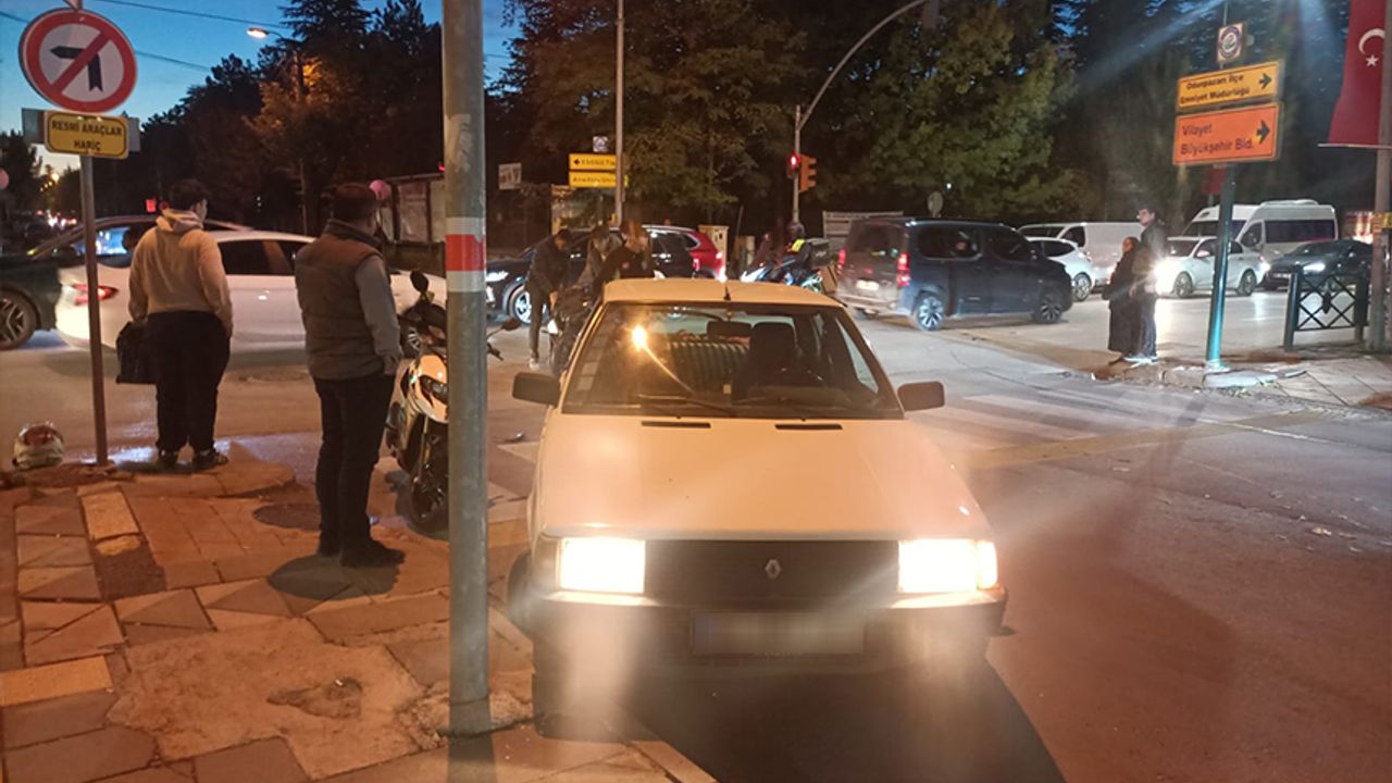 Eskişehir'de kaza: Motosiklet ile otomobil çarpıştı