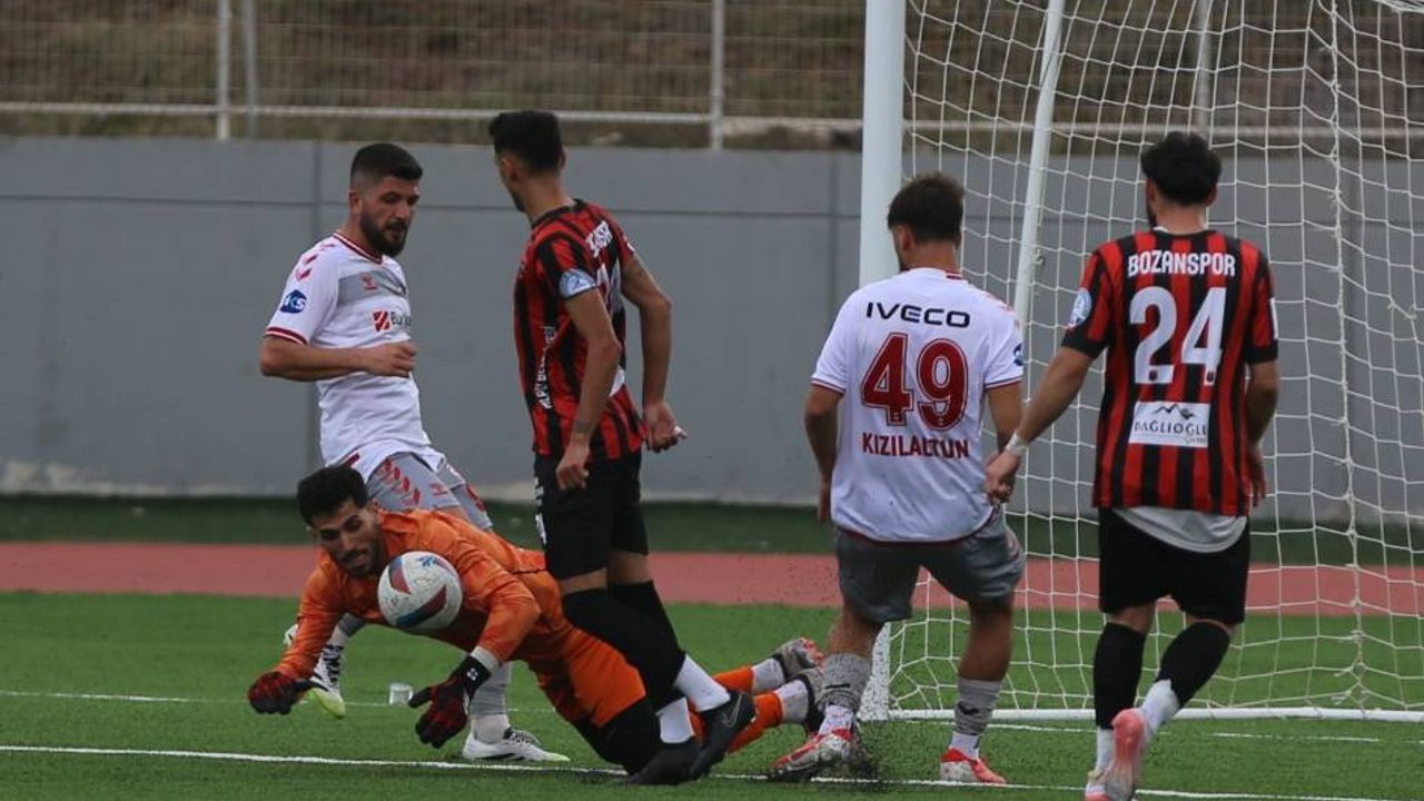 Kaleci Baran alkış topladı
