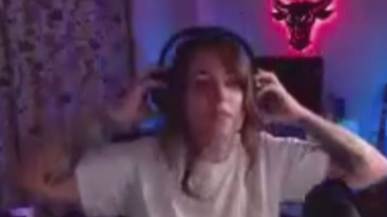 Eskişehir’de deprem anı canlı yayına böyle yansıdı!