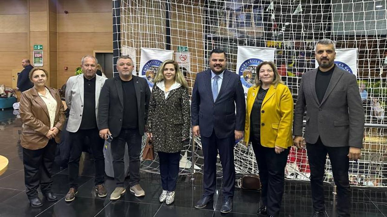 Emirdağlılar Vakfı'ndan Cumhuriyet coşkusuna yakışan balo