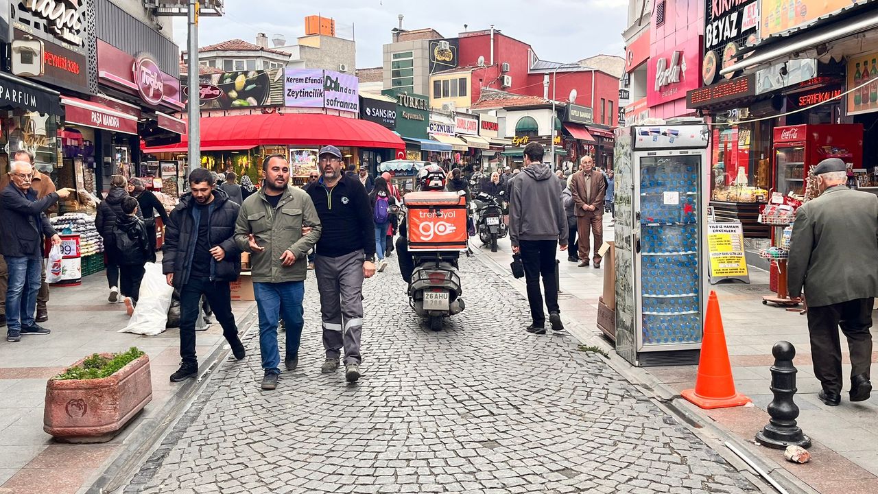 Eskişehir'de motosikletler yayalar için tehlike saçıyor!