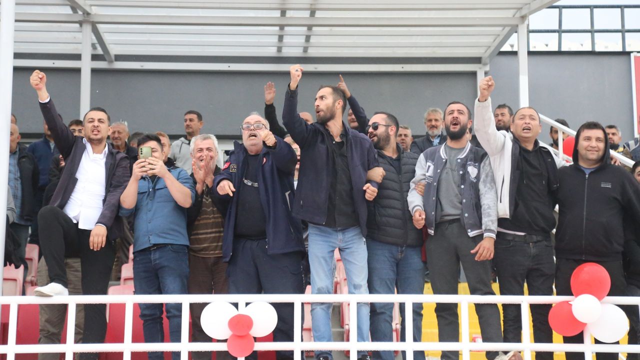 Bozanspor’u ayakta alkışladılar