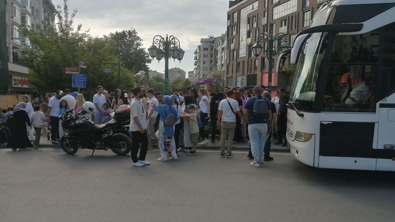 Karadeniz’den Eskişehir’e turist akını: Adım atacak yer kalm