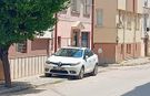Kaldırım değil otopark: Eskişehir’de tepki çeken görüntü