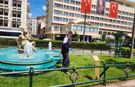 Büyükşehir ekiplerinden yeşil alanlarda sulama çalışması