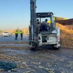 Emirdağ'da tır devrildi, 30 ton patates yola saçıldı