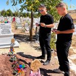 Altes üyeleri Elif’in mezarında dua etti