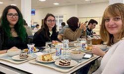 Anadolu Üniversitesi’nde Aralık ayının ilk öğle yemeğini yine öğrenciler belirledi