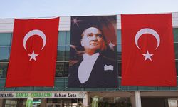 Tepebaşı Atatürk Posterleri ve Türk Bayraklarıyla Donatıldı