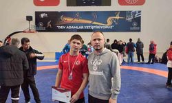 Afyonkarahisarlı sporcu Türkiye Güreş Şampiyonasında ikinci oldu