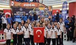 Kütahya Belediyespor Kulübü sporcuları hünerlerini sergiledi