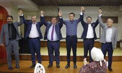 Eskişehir'in AK Parti adayları el ele!
