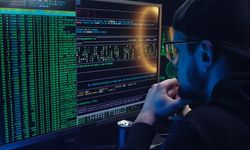 Eskişehir’de bilgi hırsızlığı yapan hacker yakalandı