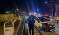 Eskişehir'de alkollü sürücü duvara çarptı: Araç ağır hasar aldı!