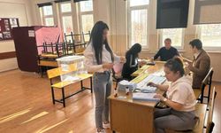 Eskişehir'de oy kullanma işlemi başladı