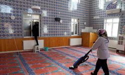 Eskişehir'deki Camilerde Ramazan temizliği