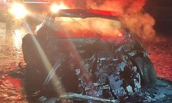 Eskişehir'de otomobil alev aldı: Lüks araçtan sadece külleri kaldı