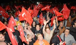 CHP Eskişehir'de zaferini böyle kutladı: Büyük coşku...