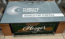 Eskişehir Adalet Sarayı’nda “Türkiye Yüzyılı” sloganlı kaplama!