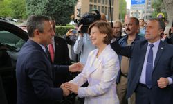 Özel'den başkanlara ziyaret: Eskişehir ile gurur duyuyorum