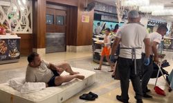 Antalya'da odasında kliması bozuldu, protestosu şaşırttı!