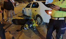 Eskişehir'de motosiklet ile otomobil çarpıştı: 2 yaralı!