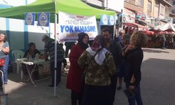 Eskişehir'deki semt pazarında imza kampanyası