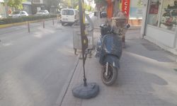 Eskişehir'de yaya geçişine motosiklet engeli!