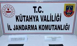 Kütahya’da uyuşturucu ele geçirilen araçtaki 3 kişiden 2’si tutuklandı