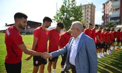 Eskişehirspor'un rakibine belediye başkanından ziyaret!