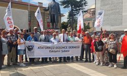 ADD'den Eskişehir Vilayet Meydanı'nda 2 Eylül kutlaması