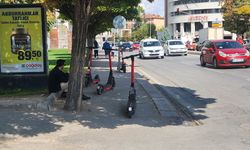 Eskişehir'de bisiklet ve scooterlar yayaya engel!