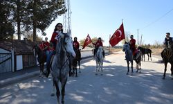 Eskişehir'de bayramı at üstünde kutladılar