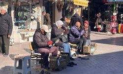 Eskişehir'deki ayakkabı boyacılarının kış mesaisi zorlaşıyor