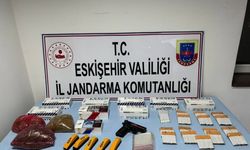 Eskişehir'de müşteri arıyordu: Jandarmaya yakalandı!