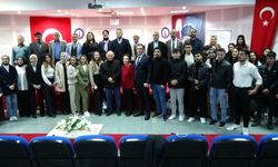 Kütahya Dumlupınar Üniversitesi'nde 'İletişim Zirvesi'