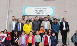 Altınkent Ortaokulu'nda laboratuvar ve kütüphane açıldı