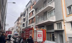 Eskişehir'de apartman bacasından tüten duman korkuttu