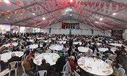 AK Parti'den Eskişehir'de binlerce kişilik iftar sofrası