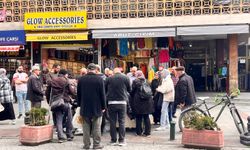 Hamamyolu’nda seyyar satıcıya yoğun ilgi