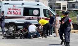 İki motosiklet çarpıştı: 2 yaralı!