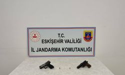 Ruhsatsız silah ticaretinde şüpheliye baskın!