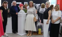 İZMEK’ten muhteşem defile ve yılsonu sergisi 